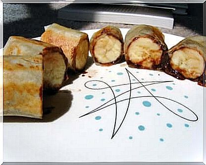 Banana and chocolate rolls.