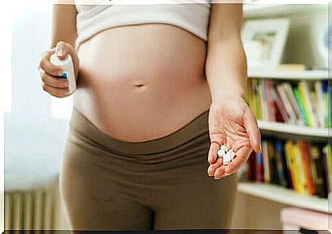 Antibiotics taken by a pregnant woman