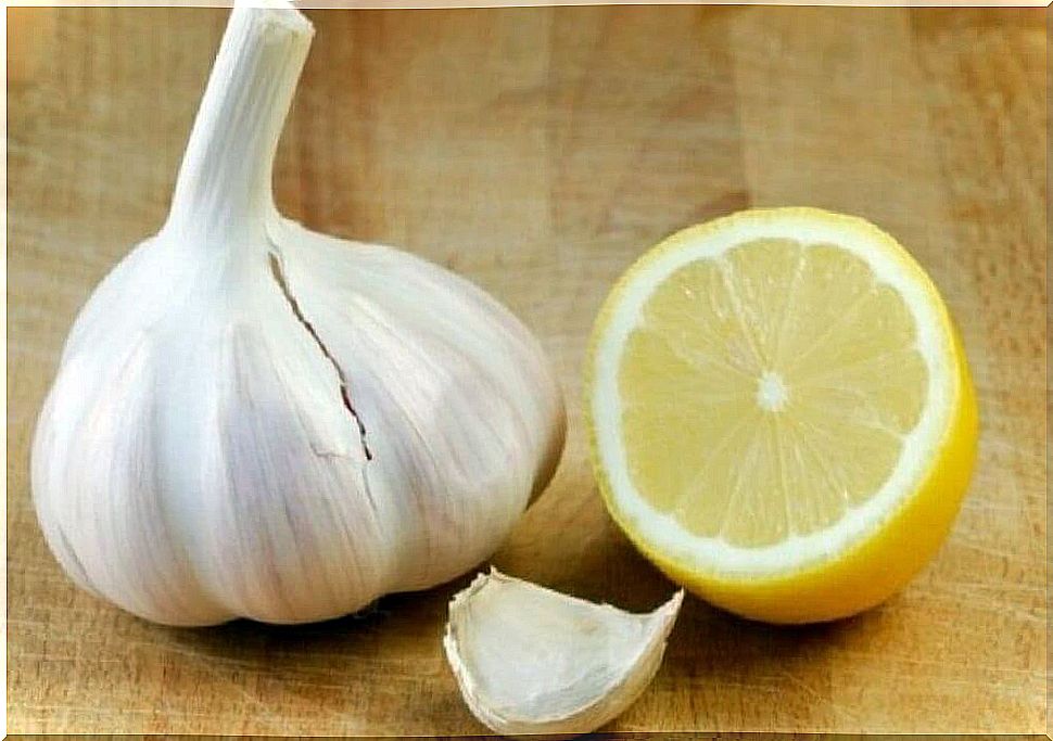 Garlic and lemon remedy for weight loss