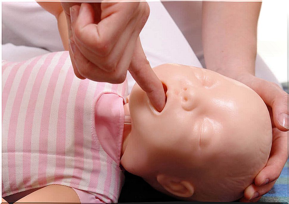 how to resuscitate a baby if he is choking