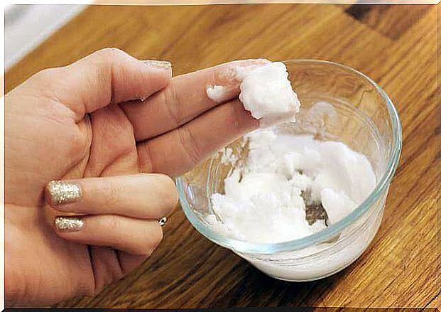 Baking soda and milk scrub