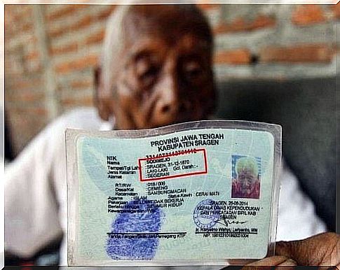 Mbah Gotho identity card